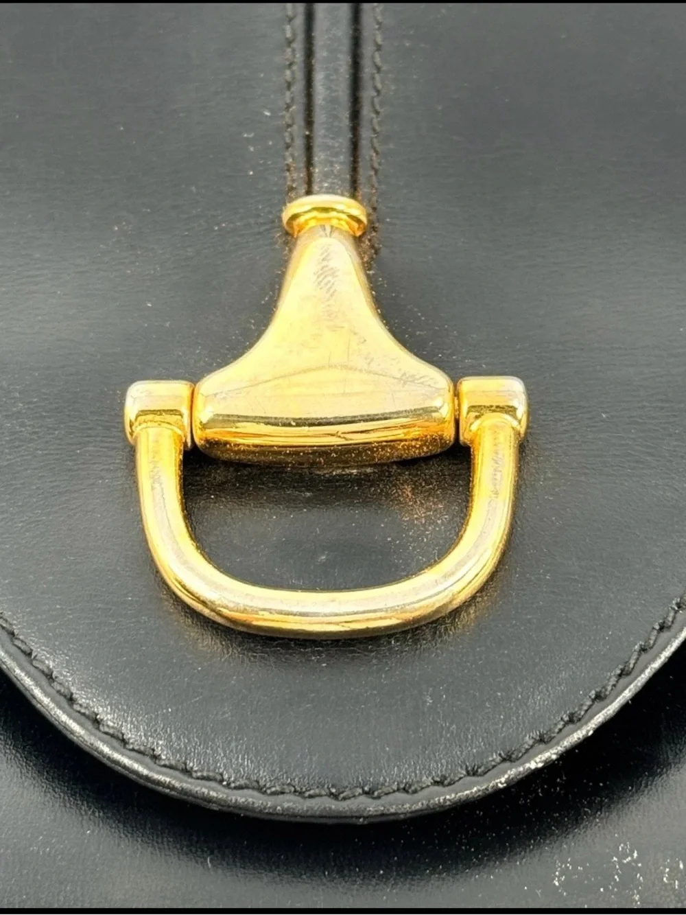 Gucci Black Leather Shoulder Bag with Gold Horsebit - Picture 8 of 16